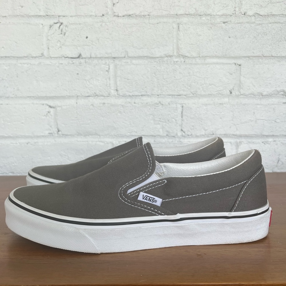 Vans slip on like new